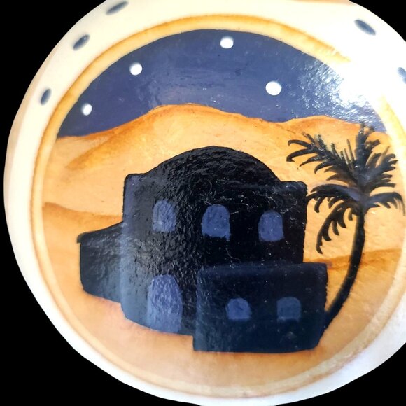 Hand Painted Christmas Gourd Nativity Scene 4.5" Diameter - Picture 6 of 10